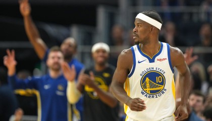 kaiyun-追梦：巴特勒受伤后有些精神恍惚 一直念叨没法带孩子去游乐场了